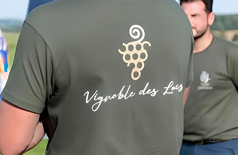 Photo d'un t-shirt Vignoble des Lacs